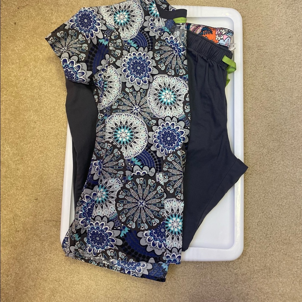 Vera Bradley Scrub Set